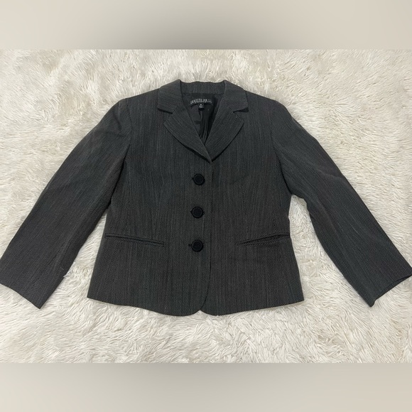 Lafaytter Virgin Wool Blazer - size 10 Petite - Picture 1 of 6